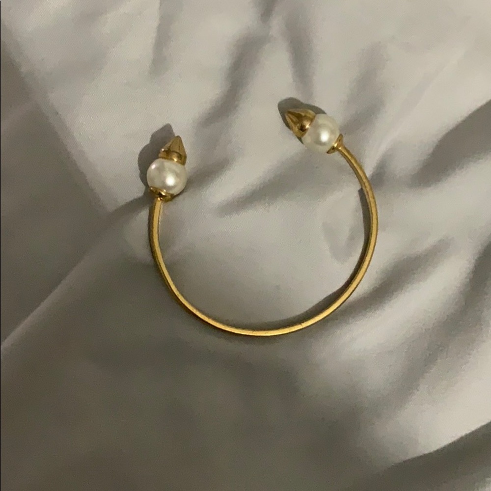 Stella and dot Pearl end bracelet